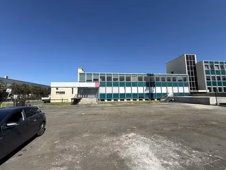 location bureaux 790 m²