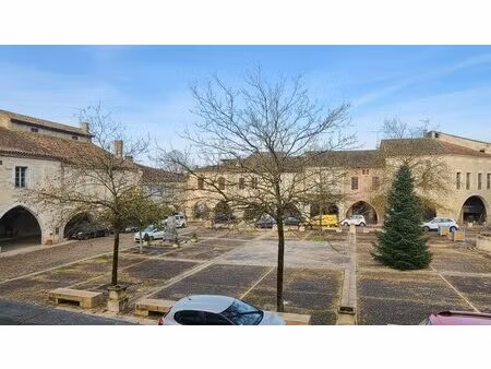 bar - restaurant avec logements - emplacement central - castelsagrat (82)
