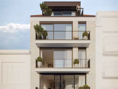 appartement te koop in knokke-heist met 2 slaapkamers