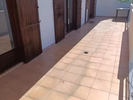 location appartement 4 pièces 75 m² à saint-denis (97490)