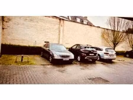 parking gelegen 8200 brugge torhoutse steenweg 137/139