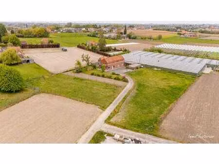 maison à rénover avec dépendance et terrain d'environ 4813