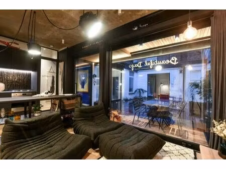 studio meublé libre 25 août/terrasse/charges inclues/centre?