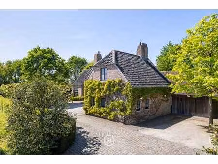 maison de campagne pleine de caractère
