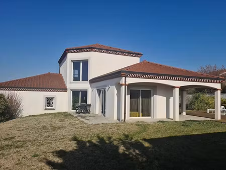 vente maison 5 pièces 190 m² à veyre-monton (63960)  570 000 €