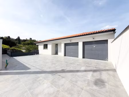 vente maison 7 pièces 261.53 m² à châteaugay (63119)  580 000 €