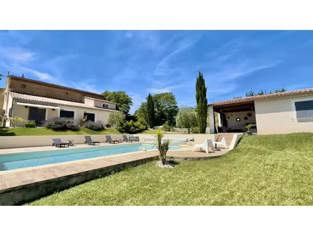 vente maison 8 pièces 225 m² à mormoiron (84570)  800 000 €