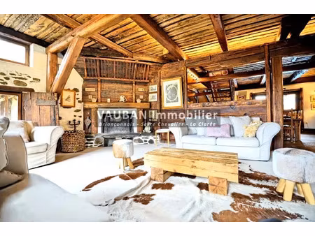 vente maison 9 pièces 310 m² à briançon (05100)  875 000 €