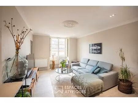 appartement f2 haussmannien rénové avec combles aménageables en centre ville