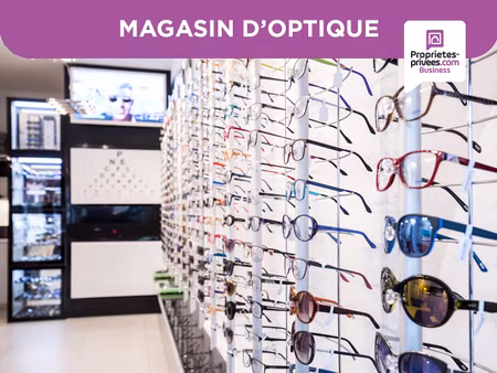 75020 paris - optique lunetterie - sur rue à grand passage