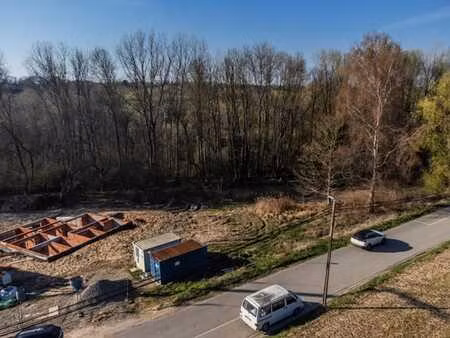 terrain à bâtir situé en zone natura 2000 – cadre verdoyant