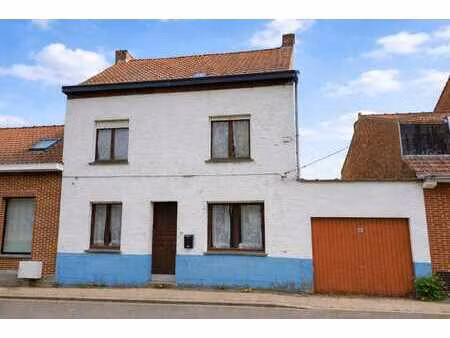 te renoveren woning met garage en tuin en prachtig zicht ...