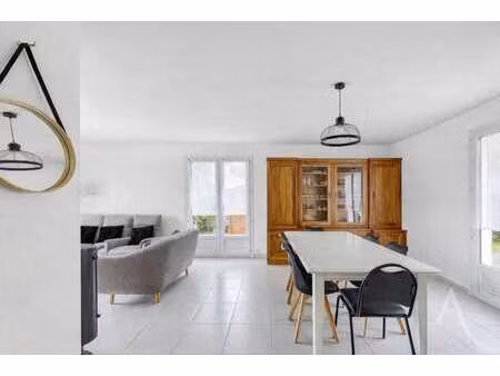 vente maison piscine à cugand (85610) : à vendre piscine / 122m² cugand