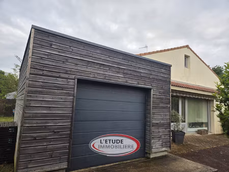 brains bourg : maison 120 m2 + garage et terrasse sur 383 m2