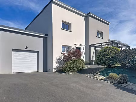 maison equeurdreville 6 pièces  4 chambres  134.27 m2
