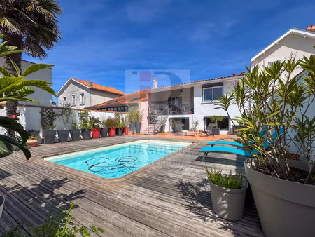 plein centre ville  maison 5ch avec piscine