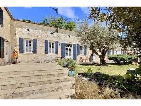 authentique moulin avec chambres d'hôtes - pons