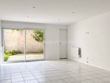 maison de ville de 80 m² – centre-ville de saint-just-en-chaussée