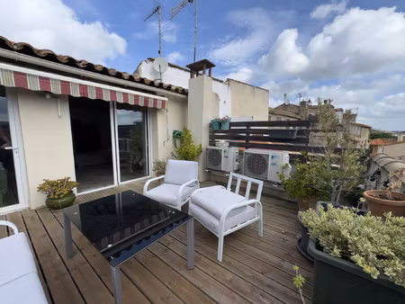 immense maison de village à acheter avec terrasse et garage