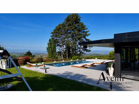 villa d'exception 438m2 - terrain 1.5h - piscine - tennis - 6 chambres à limonest