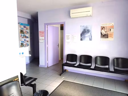 local commercial (cabinet medical  bureau  commerce) 56 m2 disponible lyon 8ème