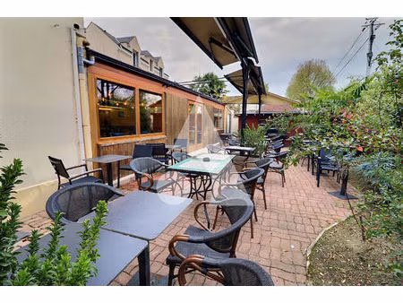 restaurant avec terrasse (murs+fonds) à pontoise avec une habitation 3ch