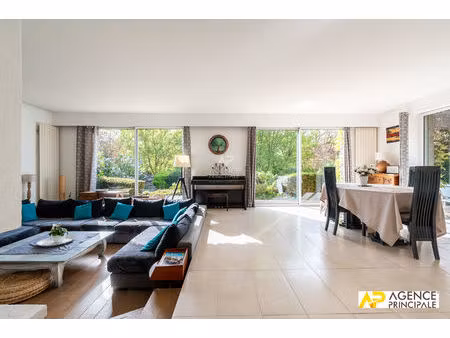 maison 7 pièce(s) 160 m2