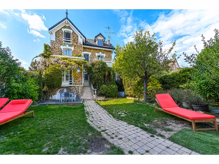 le perreux sur marne - maison 7 pièces 170 m2