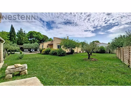 propriété d'exception avec piscine et dépendance sur plus de 1700 m²