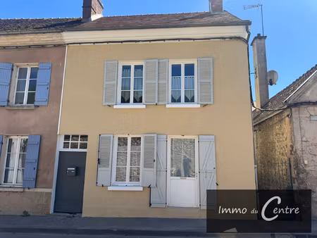 découvrez cette charmante maison située au c?ur d'