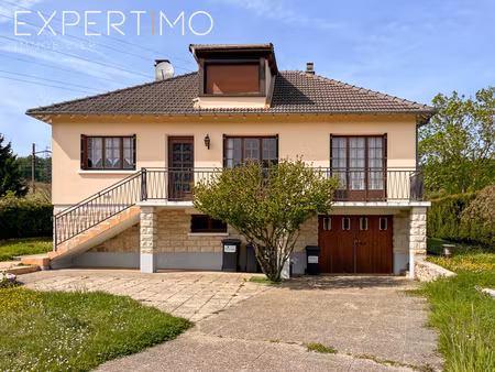 maison familiale 5 chambres – 105 m² – terrain 1 160 m² – dépendance 30 m² – sous-sol tota