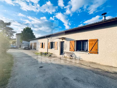 maison avec garages et atelier