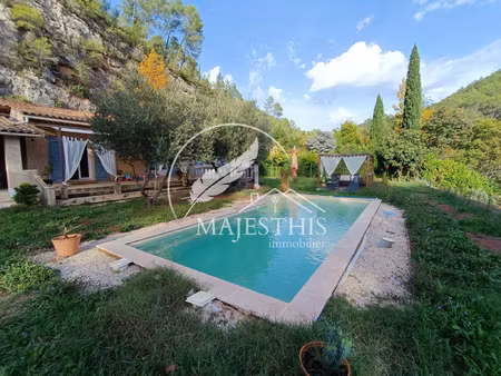 villa familiale 4 chambres avec piscine et grand terrain san