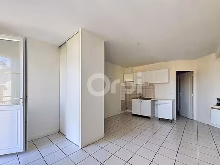location appartement 1 pièce 34 m² à clermont (60600)  nan €