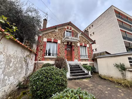 vente maison 8 pièces  215.00m²  fontenay