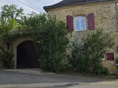 maison traditionnelle à saint-cirq-madelon (46300)