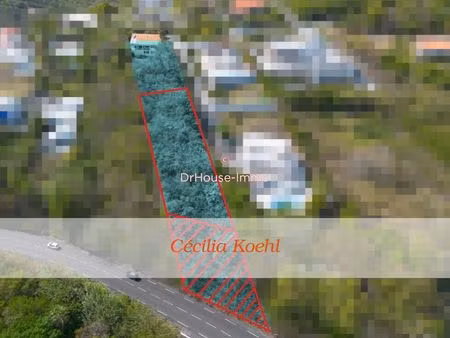 terrain avec fort potentiel et vue mer - secteur très recherché