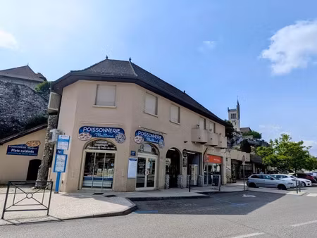 vente locaux professionnels 90 m² à morestel (38510)  200 000 €