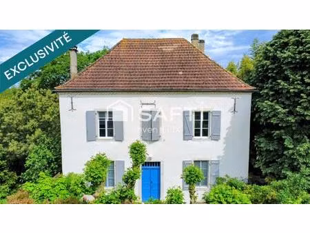 maison de caractère de 195 m²   terrain de 1499 m²