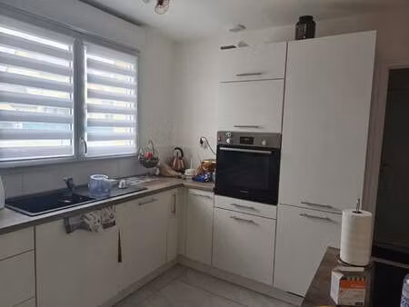 location maison à louvigné-de-bais (35680) : à louer / 66m² louvigné-de-bais