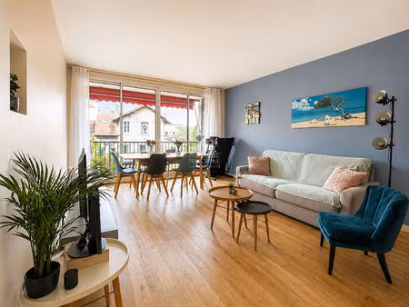 chaville - appartement 4 pièces avec balcon et box