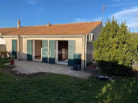 maison de plain-pied à saint-agnant  emplacement idéal