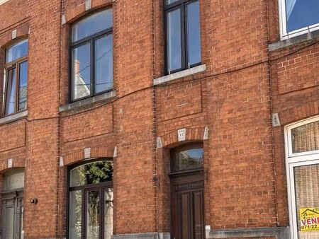 maison à louer avec jardin et 2 chambres   enghien (vbe17284)