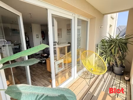 a vendre chez blot immobilier - à pleurtuit appartement t2 avec balcon et parking