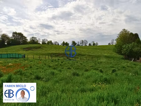 terrain 807 m²