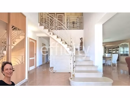 maison 6 pièces - 170 m²