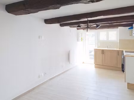 appartement montmeyan 1 pièce(s) 20 m2