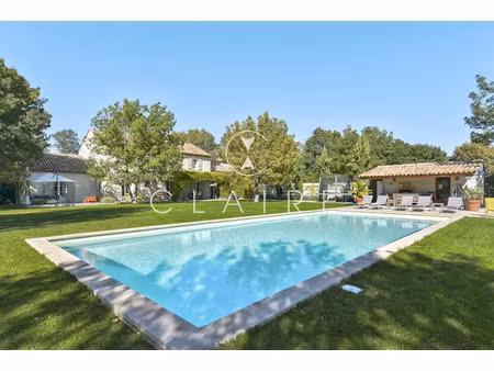location maison 7 pièces 250 m² à aix-en-provence (13090)  nan €