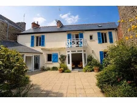 vente maison à dinard (35800) : à vendre / 95m² dinard