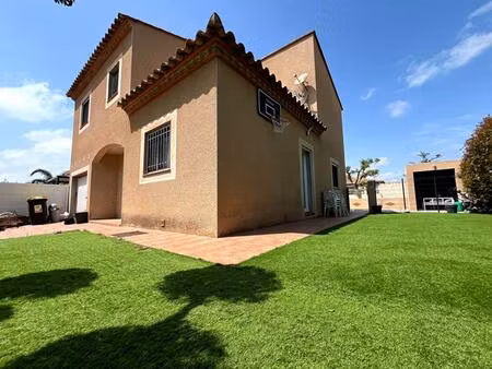 magnifique maison de 130 m² en r+1 avec piscine sans vis-à-vis dans un secteur recherché e